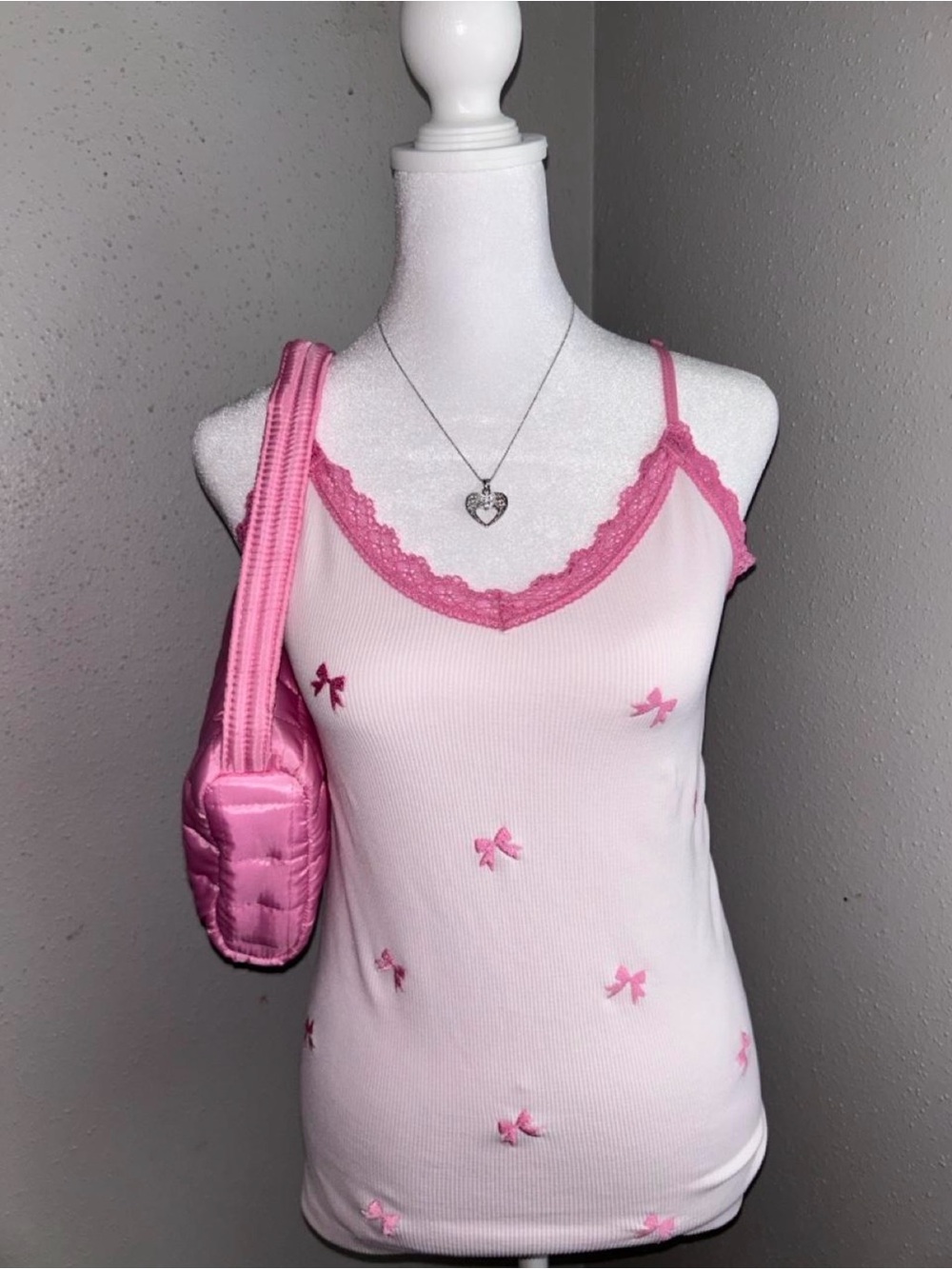 Y2K PINK DOT. Lace Trim Pink Bow-Embellished Cami Tank Top